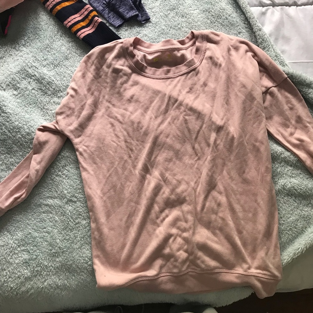 pullover sweatshirt